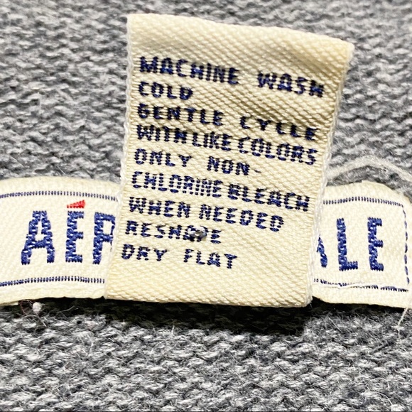 Women’s Y2K Aeropostale Gray Pink Nordic Fair Isle Stripe Mock Neck Sweater - Picture 7 of 8